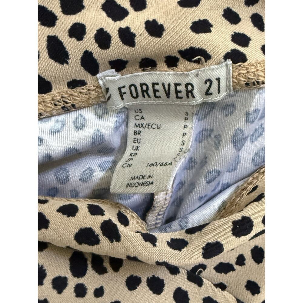 Forever 21 Cheetah Crop Top Leggings Set Tan Black Womens Athleisure Casual - Picture 3 of 11